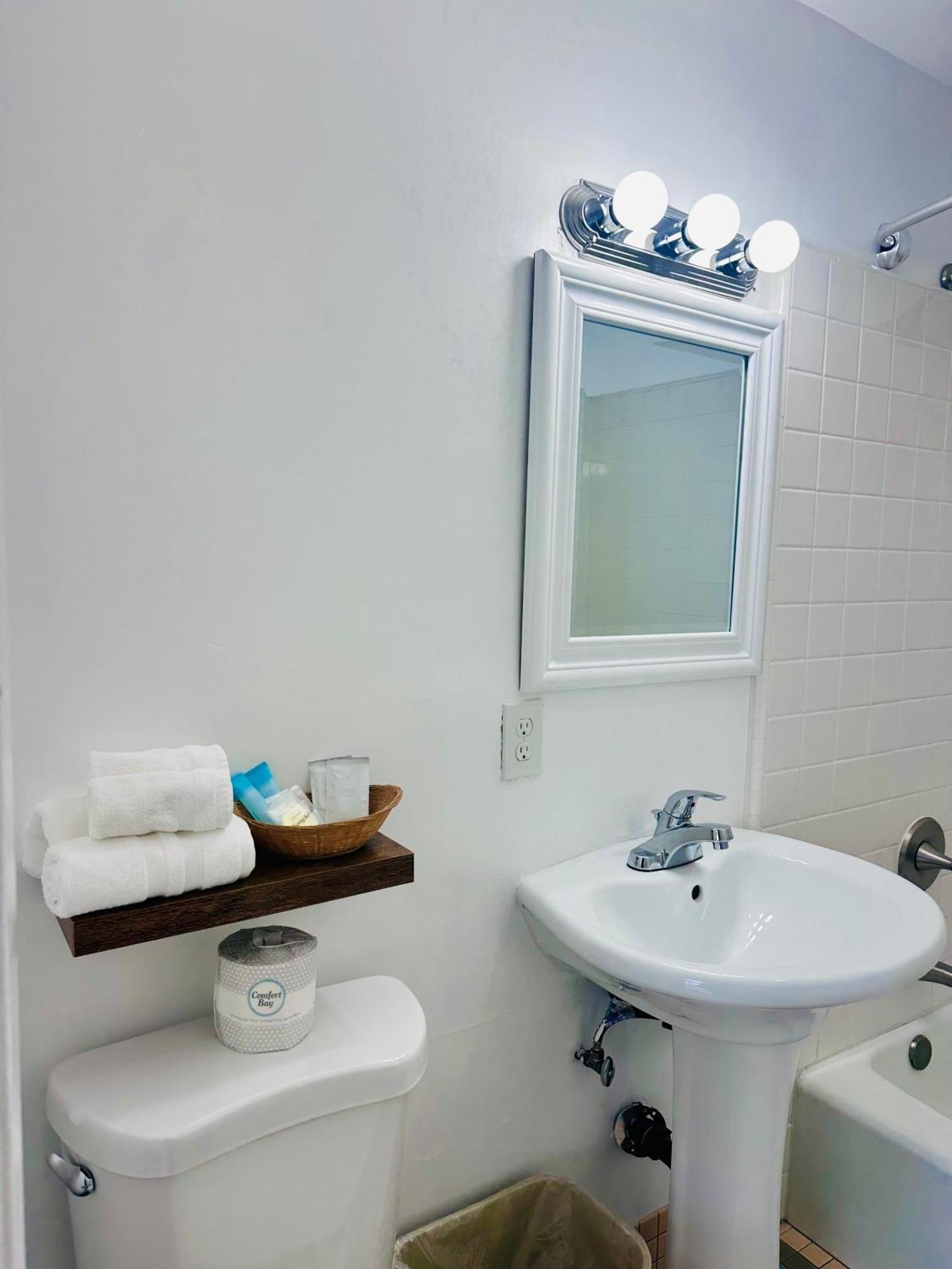 Foghorn Harbor Inn Marina del Rey Zewnętrze zdjęcie